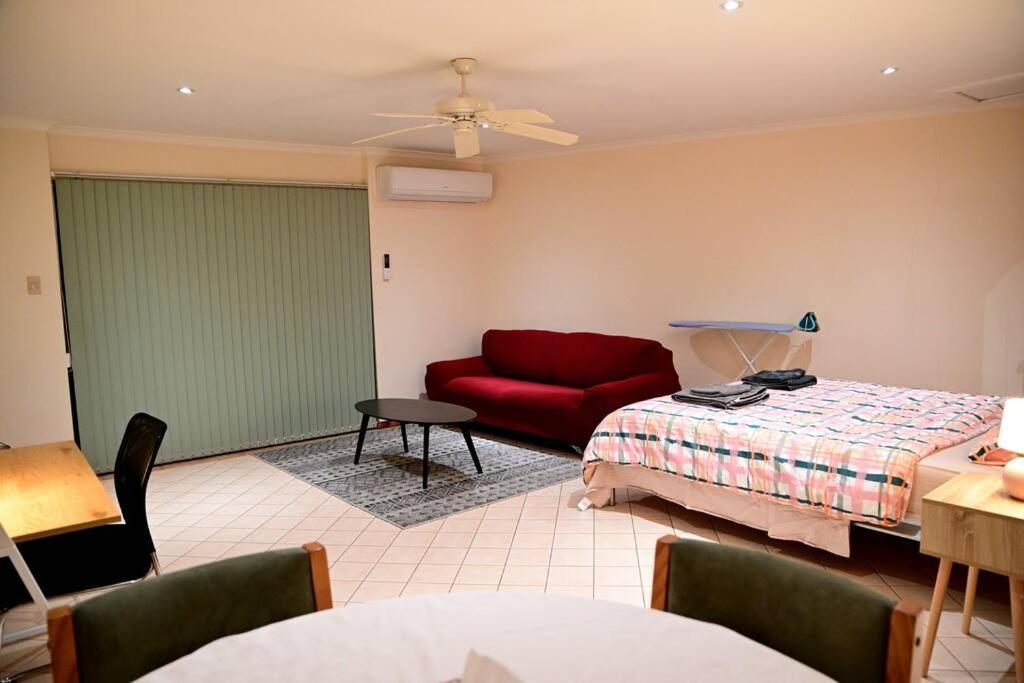 Spacious Studio In Alicesprings Queenbed+Ksairbed Alice Springs Dış mekan fotoğraf