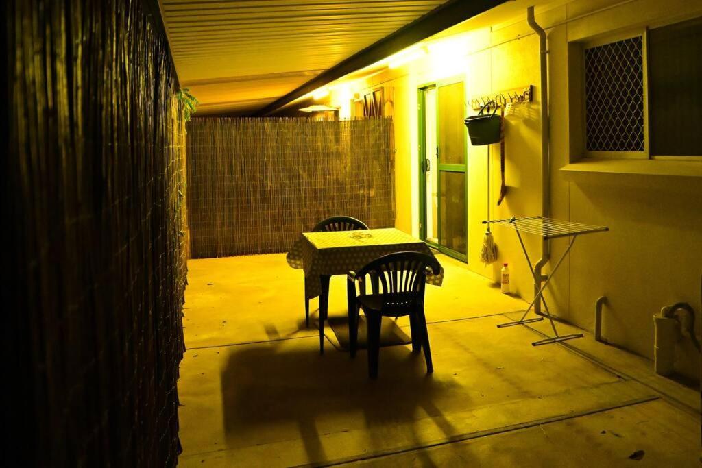 Spacious Studio In Alicesprings Queenbed+Ksairbed Alice Springs Dış mekan fotoğraf